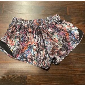 Lulu lemon hottie hot shorts size 6